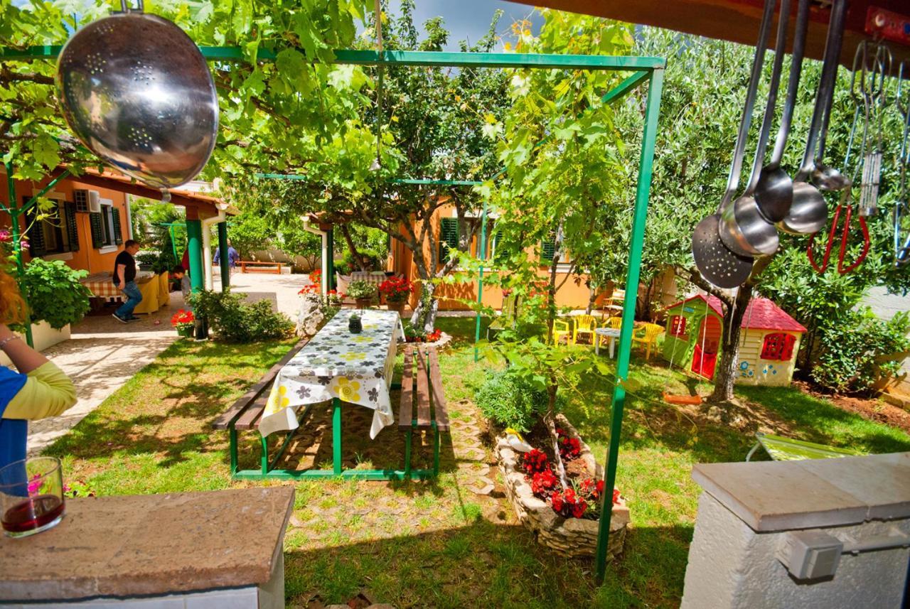 Guest House Bizjak Vinkuran Ngoại thất bức ảnh