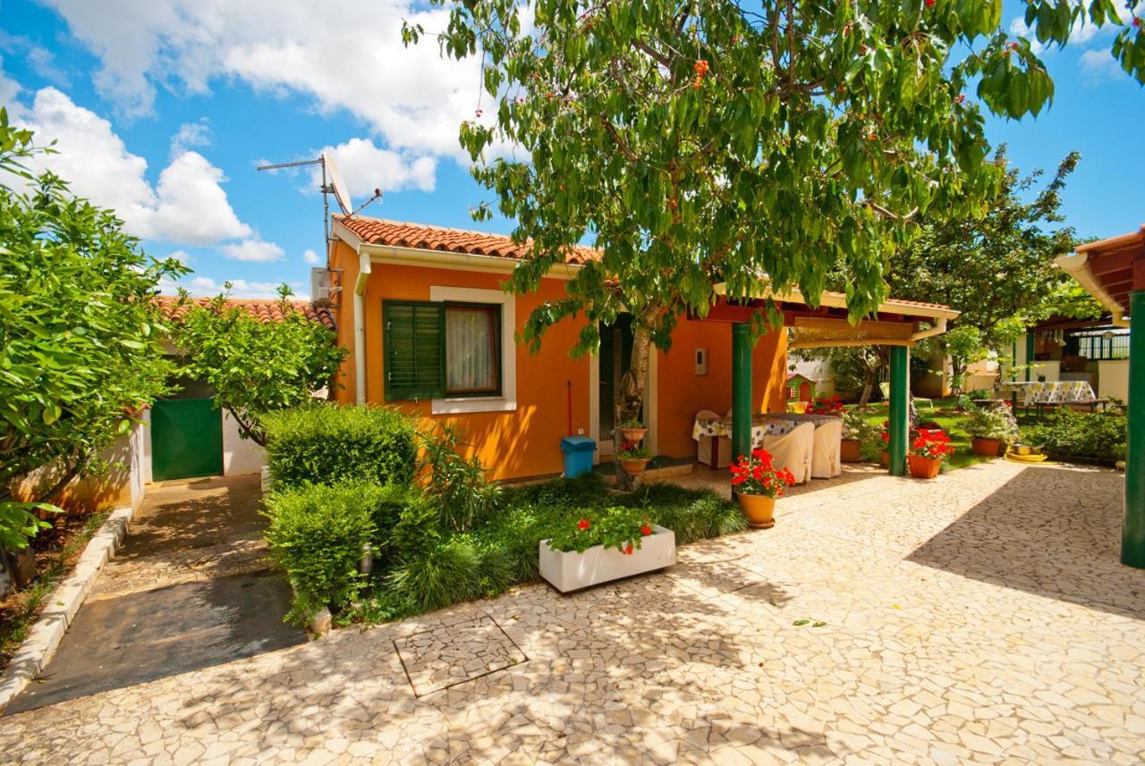Guest House Bizjak Vinkuran Ngoại thất bức ảnh